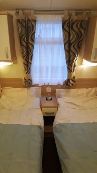 Cozy And Relaxing With Stunning Sea Views Leilighet Lytchett Minster Eksteriør bilde